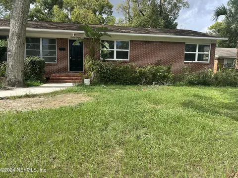 1608 Townsend Blvd, Jacksonville, FL 32211