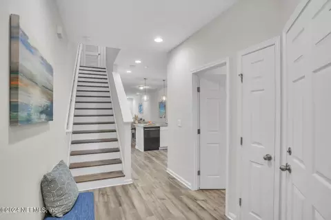 856 5th Ave S, Jacksonville Beach, FL 32250