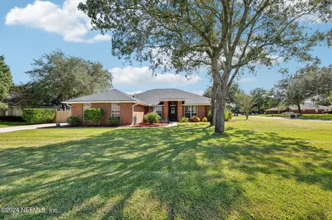 1221 Hideaway Dr N, Jacksonville, FL 32259
