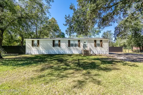 33629 Woods Ln, Callahan, FL 32011
