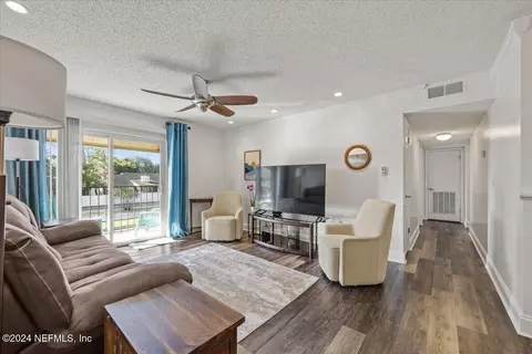3737 Loretto Rd #805, Jacksonville, FL 32223
