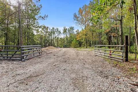 6740 Sycamore St, Jacksonville, FL 32219