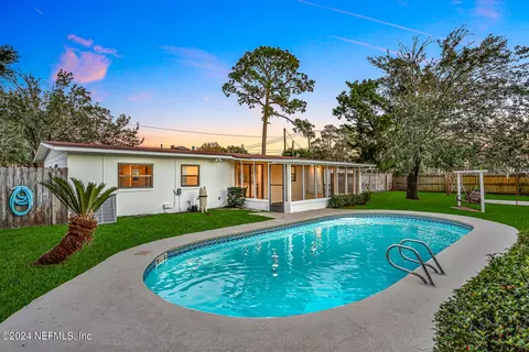 11204 Americana Ln, Jacksonville, FL 32218