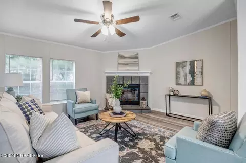 2180 Sheridan Ln, Jacksonville, FL 32207