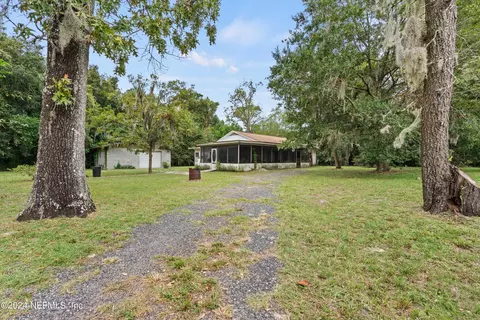 10940 Pine Estates Rd E, Jacksonville, FL 32218
