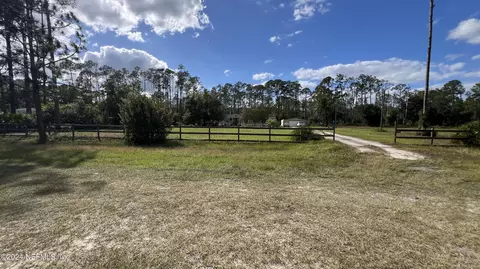 105 Tamarac Ct, Georgetown, FL 32139
