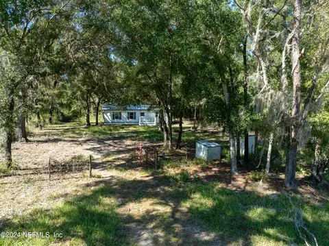 149 Gordon Chapel Rd, Hawthorne, FL 32640