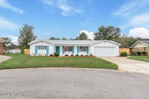 916 Grove Park Ct, Jacksonville, FL 32216