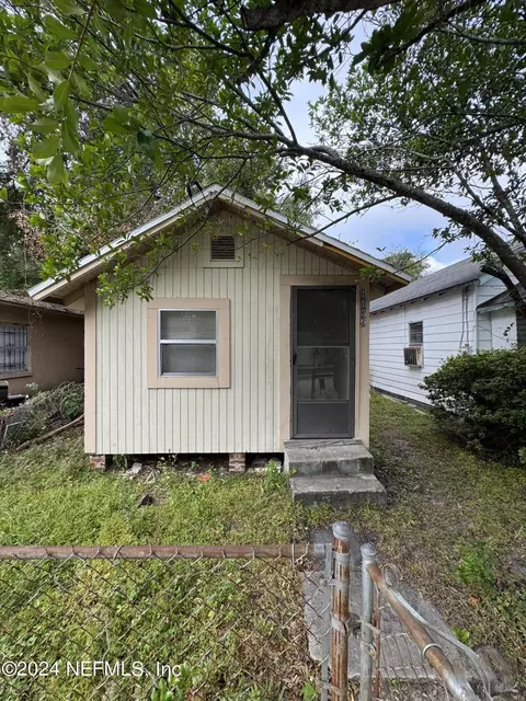 1136 Bridier St, Jacksonville, FL 32206