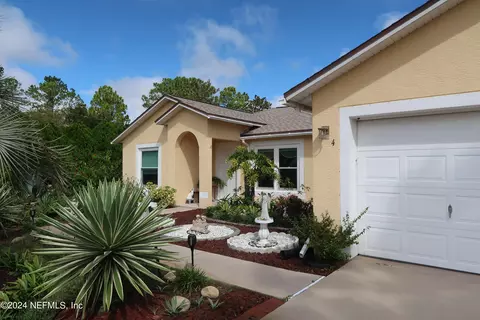 4 Seven Oaks Pl, Palm Coast, FL 32164