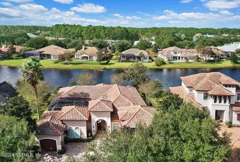 5250 Commissioners Dr, Jacksonville, FL 32224