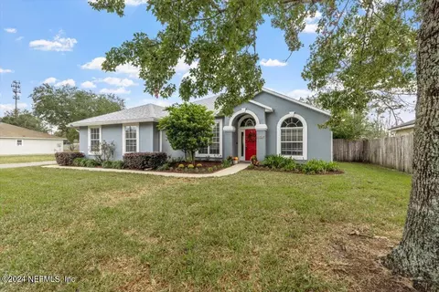 8101 Timber Point Dr, Jacksonville, FL 32244