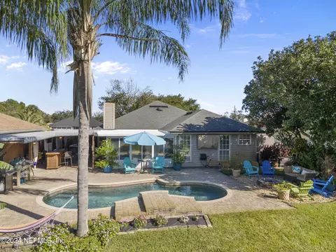 2444 Twin Springs Dr, Jacksonville, FL 32246