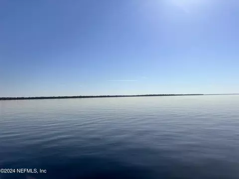 5287 Deer Island Rd, Green Cove Springs, FL 32043