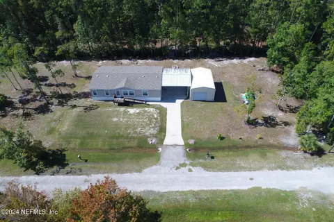 109 W Janet Dr, Crescent City, FL 32112