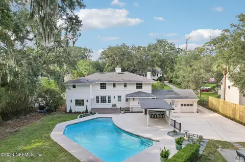 944 Elder Ln, Jacksonville, FL 32207