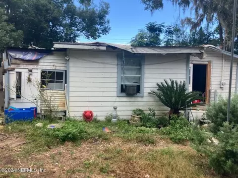 403 S Highland Ave, Green Cove Springs, FL 32043