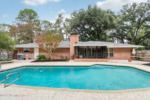 612 Pine Forest Dr, Fleming Island, FL 32003