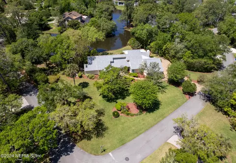 24651 Misty Lake Dr, Ponte Vedra Beach, FL 32082