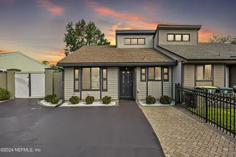 2427 N Seabury, Jacksonville, FL 32246