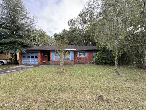 5108 Robert Scott Dr S, Jacksonville, FL 32207