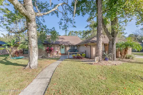 11537 Sedgemoore Dr N, Jacksonville, FL 32223