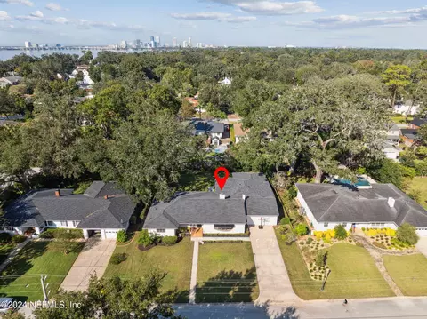 847 Granada Blvd S, Jacksonville, FL 32207