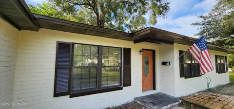 2310 Woodridge Rd, Jacksonville, FL 32210