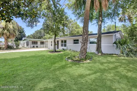 1937 Indies Dr E, Jacksonville, FL 32246
