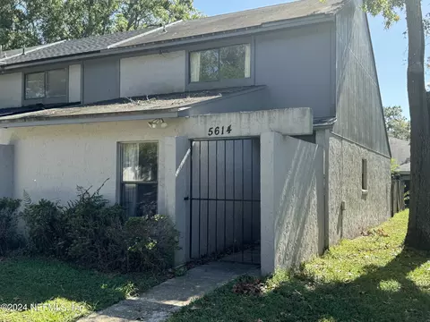 5614 Greatpine Ln N, Jacksonville, FL 32244