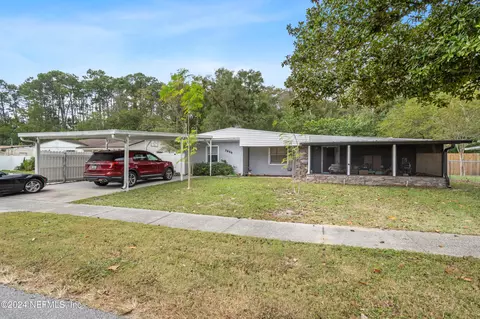 3856 Eve Dr E, Jacksonville, FL 32246