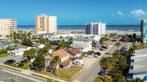 133 7th Ave N, Jacksonville Beach, FL 32250