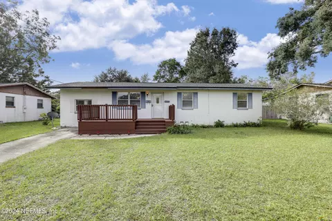 758 Brookview Dr N, Jacksonville, FL 32225