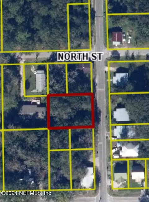 915 Pine St, Starke, FL 32091 photo 1