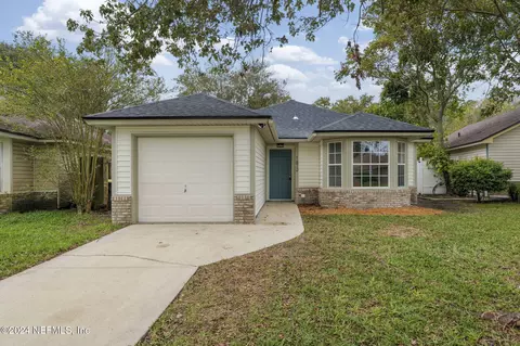 1812 Wildwood Creek Ln, Jacksonville, FL 32246