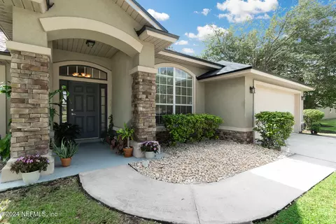 9504 Adelaide Dr, Jacksonville, FL 32244