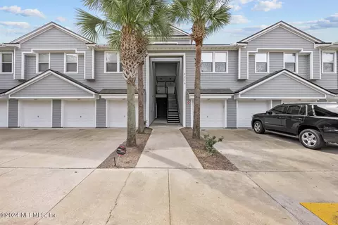 8216 White Falls Blvd #15-10, Jacksonville, FL 32256