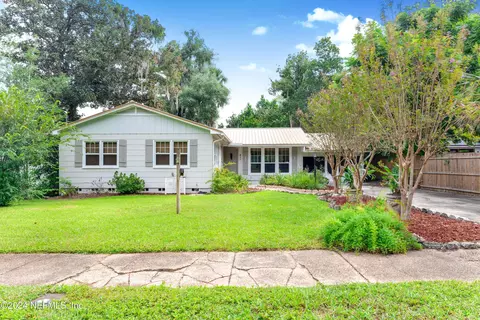 411 S 19th St, Palatka, FL 32177