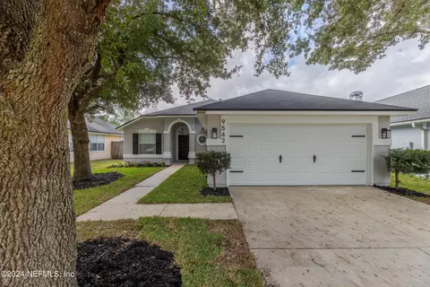 9542 Staples Mill Dr, Jacksonville, FL 32244