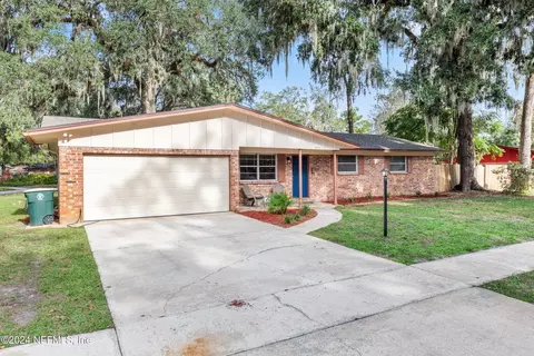 8446 Glade Ln, Jacksonville, FL 32217