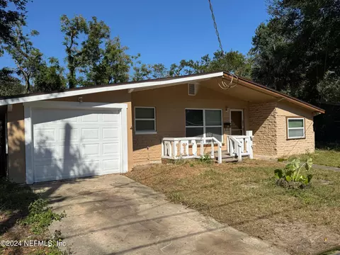 7527 Tacony Dr, Jacksonville, FL 32277