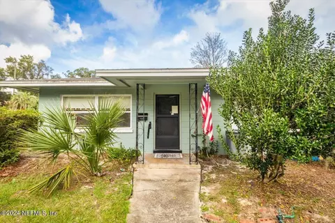 8403 Starwan Rd S, Jacksonville, FL 32211