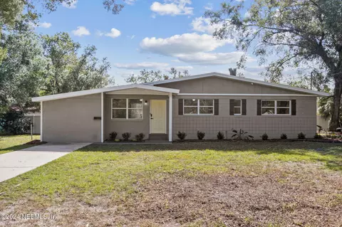 6860 Bambi Ln, Jacksonville, FL 32210
