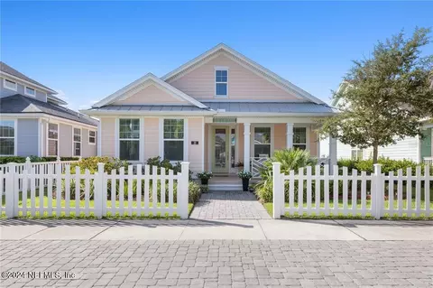 33 Sandy Beach Way, Palm Coast, FL 32137