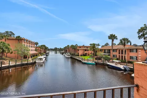 5375 Ortega Farms Blvd #505, Jacksonville, FL 32210