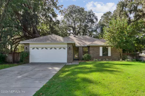 4951 Windward Pl, Fernandina Beach, FL 32034
