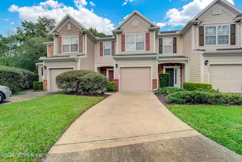 4862 Parkhurst Pl, Jacksonville, FL 32256
