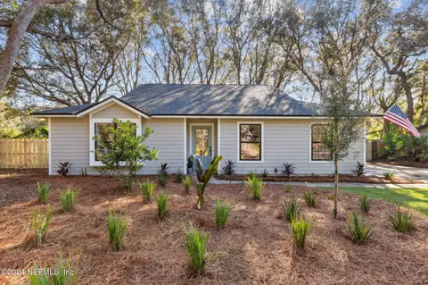 2058 Marlin Ct, Fernandina Beach, FL 32034