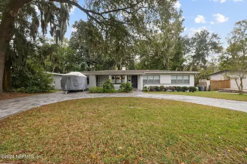 2204 Mercer Cir S, Jacksonville, FL 32217