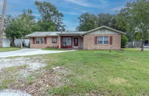 2019 Cherry Ln, Palatka, FL 32177